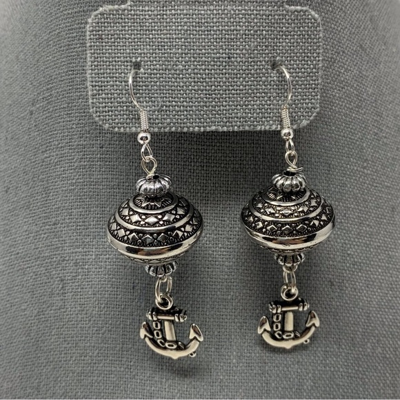 Silver Toned Globe and Anchor Dangle Earrings - Picture 7 of 7